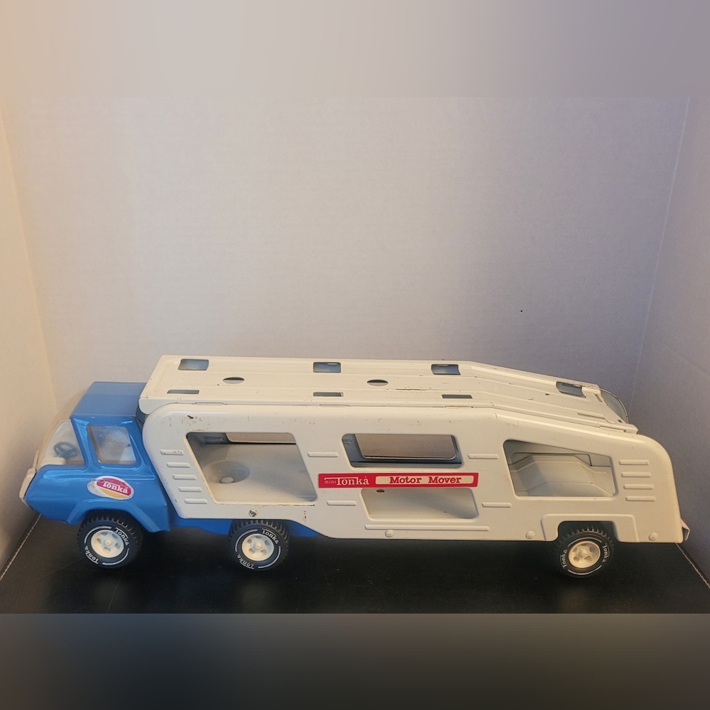 Vintage Tonka Motor Mover Truck Blue And White Metal Pressed Steel 1970's